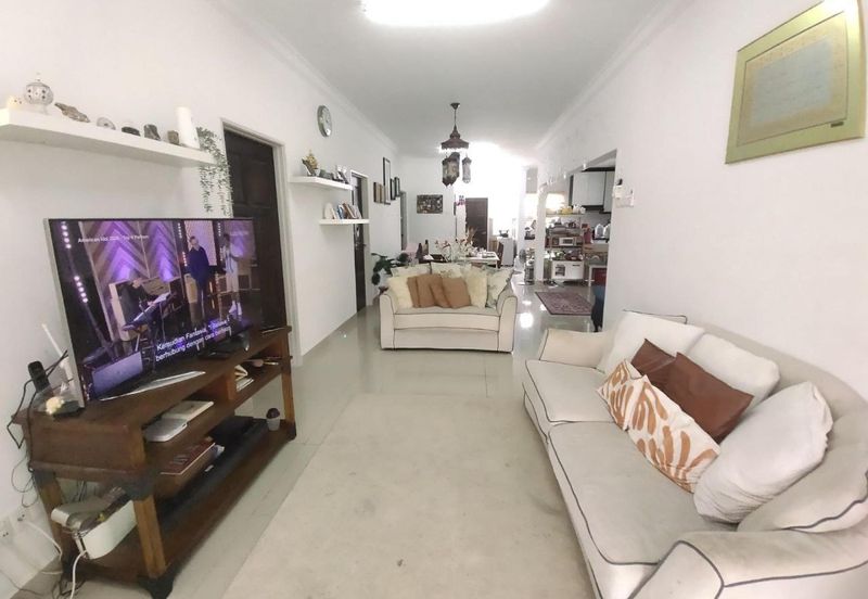 Albury at Mahkota Hills