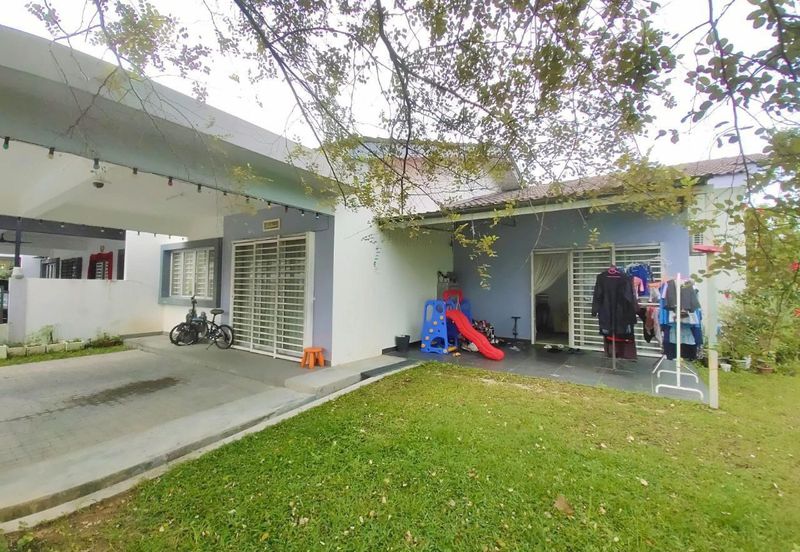 Albury at Mahkota Hills