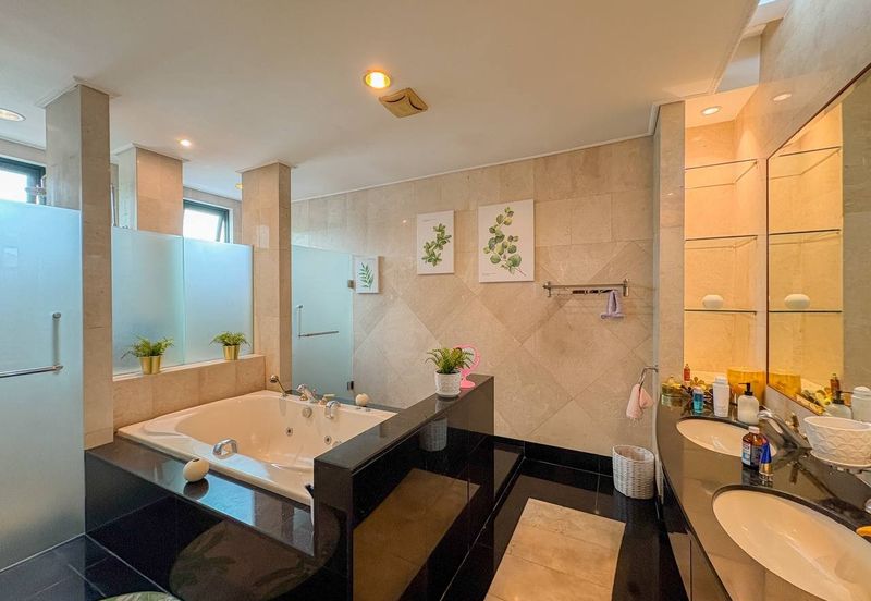 KGSAAS Golf Club, Seksyen 13