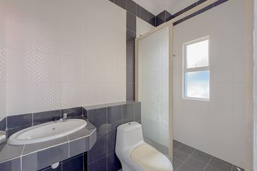 Desa Pinggiran Putra