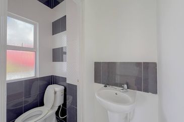 Desa Pinggiran Putra