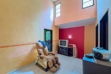 Taman Laman Desa, Desa Latania