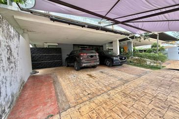 Bangi Lakehill Villas