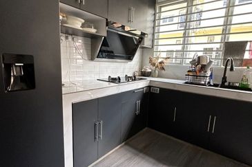 Casabella @ Taman Sri Pulai 3