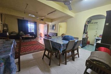 Jalan Rotan Semut 18/28