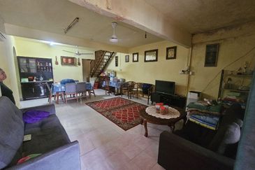 Jalan Rotan Semut 18/28