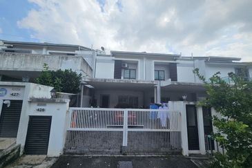 Laman Delfina @ Nilai Impian