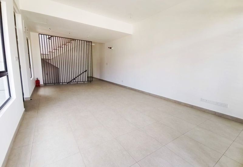 Mulia Residence, Cyberjaya  3-Storey Terrace (Type B)  CLUBHOUSE FACILITIES 🏡🎾✨