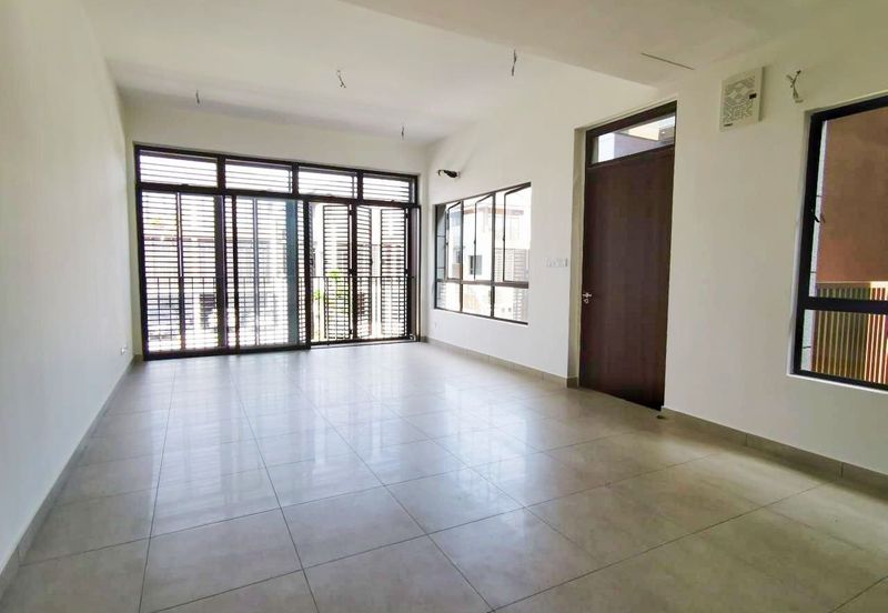 Mulia Residence, Cyberjaya  3-Storey Terrace (Type B)  CLUBHOUSE FACILITIES 🏡🎾✨