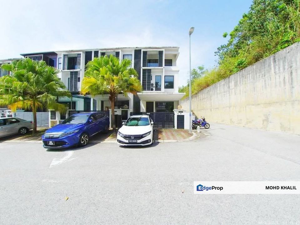 Eden, Taman Serdang Heights, Seri Kembangan  3-Storey End Lot | FULLY FURNISHED 🛋️✨, Selangor, Puncak Jalil