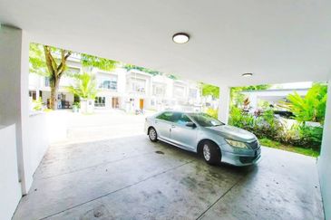 Parkfield Residences, Tropicana Heights