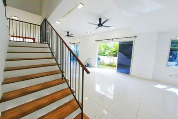 Parkfield Residences, Tropicana Heights