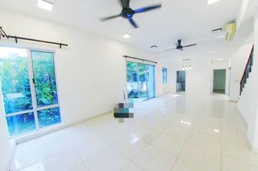 Parkfield Residences, Tropicana Heights