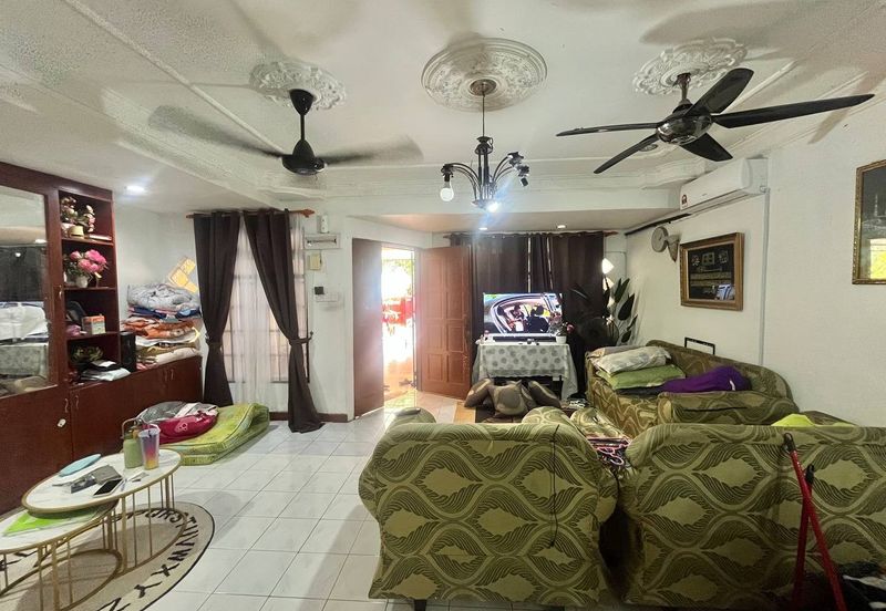 Taman Dahlia, Sepang