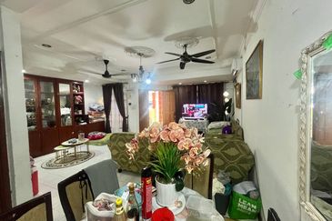 Taman Dahlia, Sepang