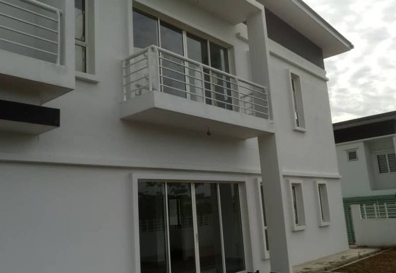 NILAI IMPIAN (LAMAN AZALEA)