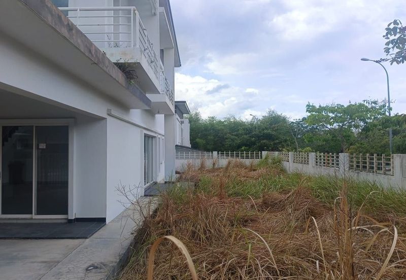 NILAI IMPIAN (LAMAN AZALEA)