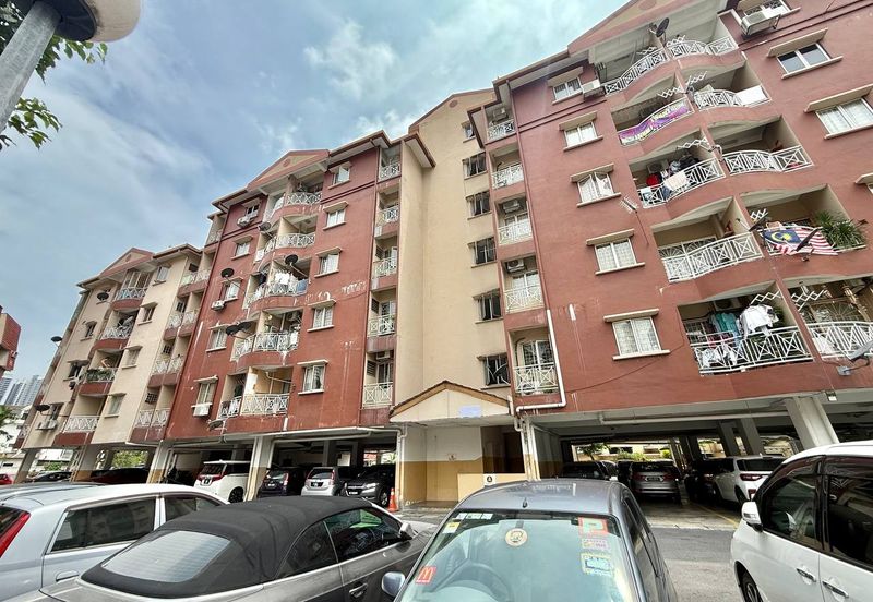 Teratai Mewah Condominium