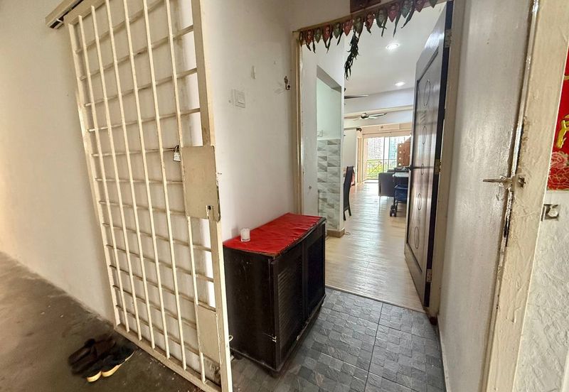 Teratai Mewah Condominium