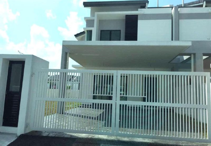 Laman Delfina @ Nilai Impian