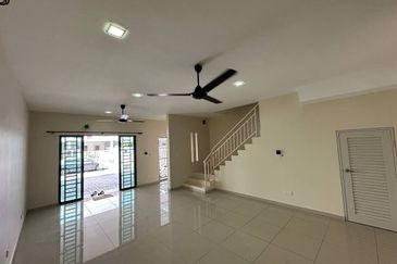 Laman Delfina @ Nilai Impian