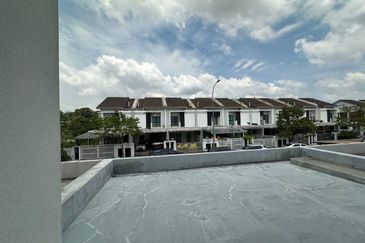 Laman Delfina @ Nilai Impian