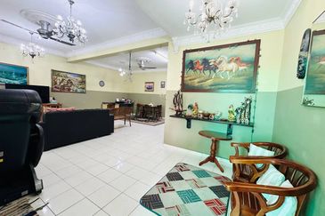 Laman Delfina @ Nilai Impian