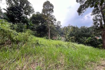 Kampung Sungai Lui