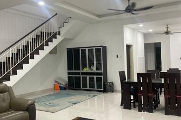 NILAI IMPIAN (LAMAN AZALEA)