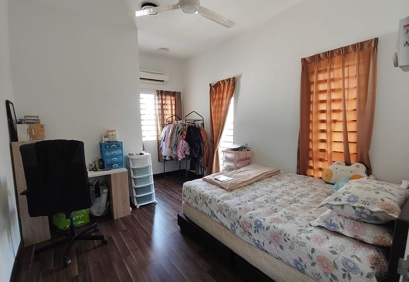 NILAI IMPIAN (LAMAN AZALEA)