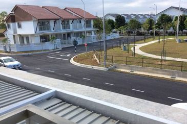 Laman Kenanga @ Nilai Impian