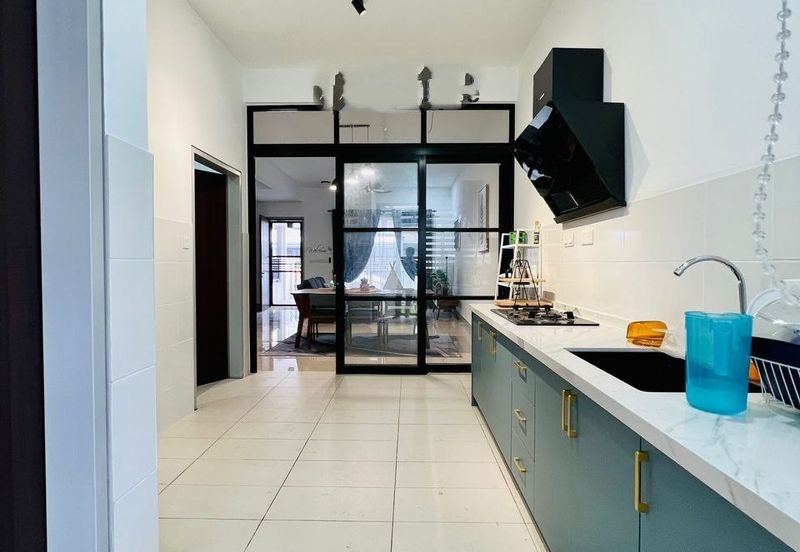 Laman Anggerik, Nilai Impian