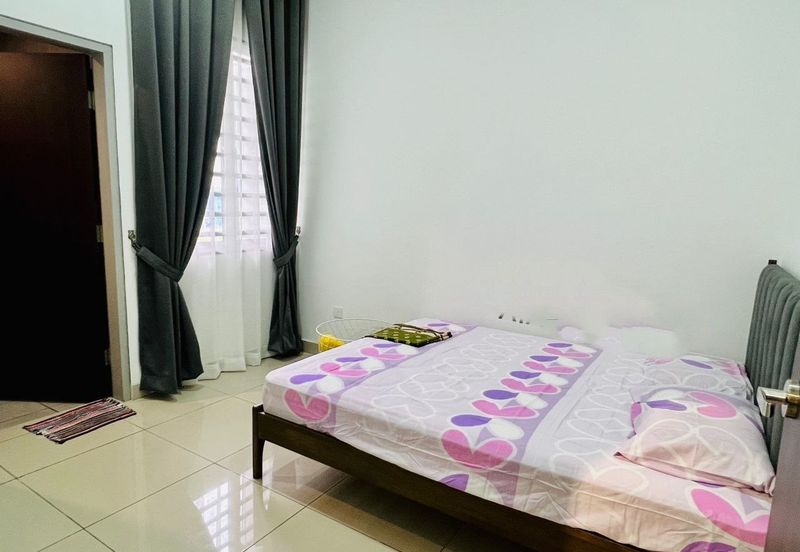 Laman Anggerik, Nilai Impian