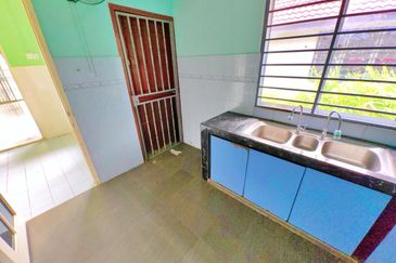 Taman Tasik Semenyih (Lake Residence)