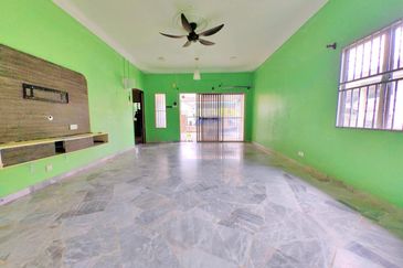 Taman Tasik Semenyih (Lake Residence)