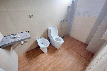 Putra Hill Residency