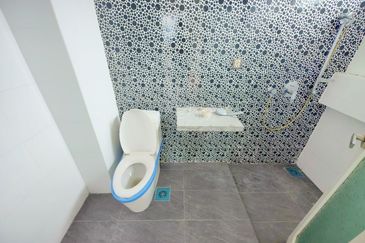 Putra Hill Residency