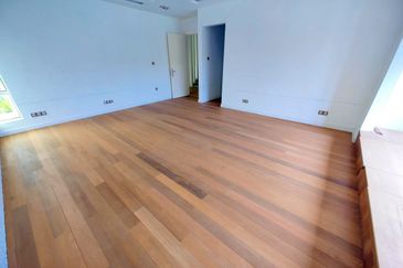 Putra Hill Residency