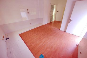 Putra Hill Residency