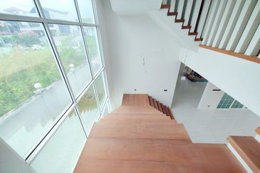 Putra Hill Residency