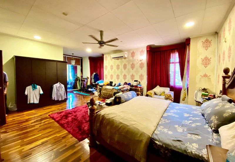 Kampung Datuk Keramat