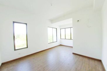 Lake Point Residence