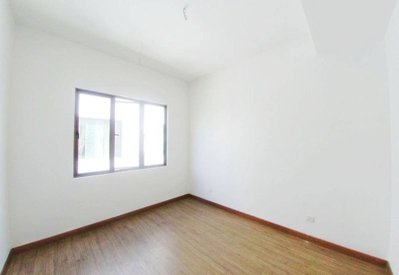 Lake Point Residence