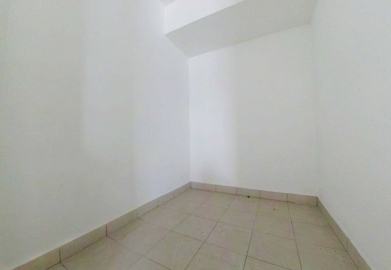 Lake Point Residence