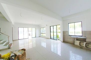 Lake Point Residence