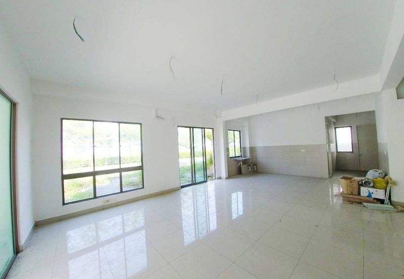 Lake Point Residence