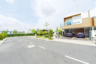 Casa Bluebell @ Cybersouth