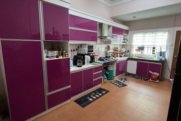 EMERALD PARK (SEREMBAN 2)