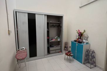 EMERALD PARK (SEREMBAN 2)