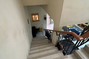 EMERALD PARK (SEREMBAN 2)